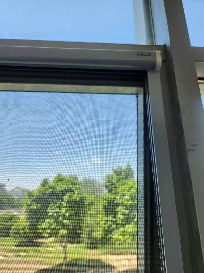隐形纱窗的材质选择 一文读懂优缺点与适配场景